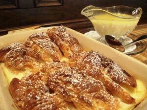 Breakfast Inn on Lake Granbury Dining