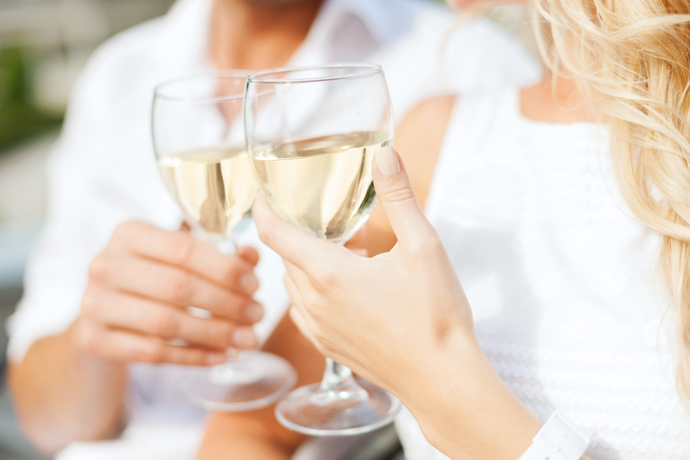 Couple with champagne during their Honeymoon in Texas
